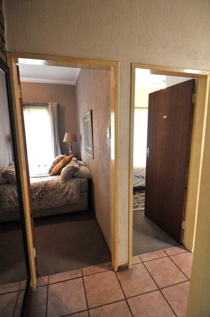 4 Bedroom Property for Sale in Meyerspark Gauteng