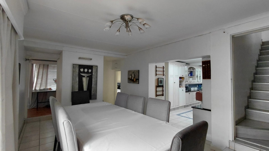 7 Bedroom Property for Sale in Emmarentia Gauteng