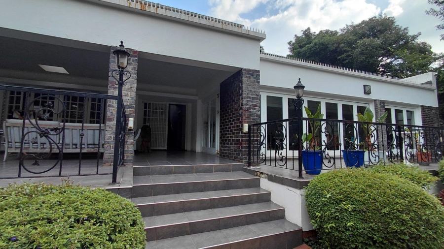 7 Bedroom Property for Sale in Emmarentia Gauteng