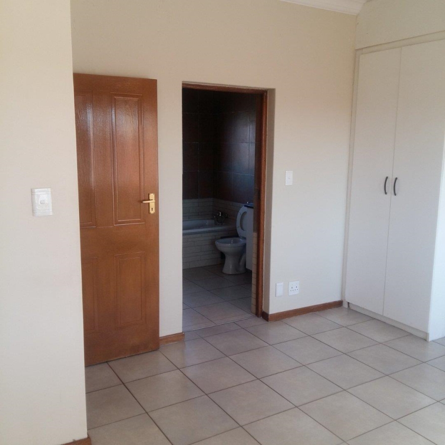 2 Bedroom Property for Sale in Equestria Gauteng