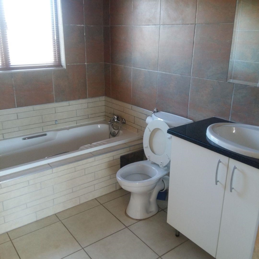 2 Bedroom Property for Sale in Equestria Gauteng