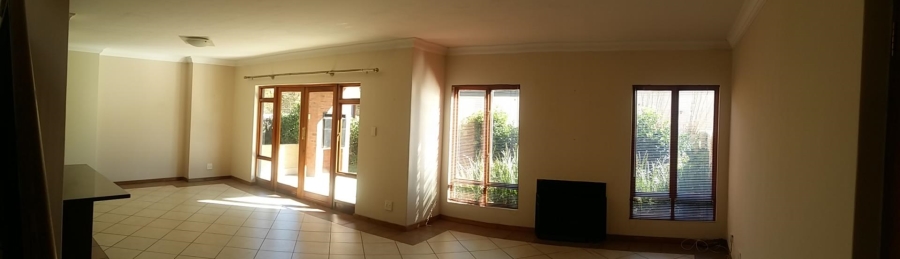 2 Bedroom Property for Sale in Equestria Gauteng