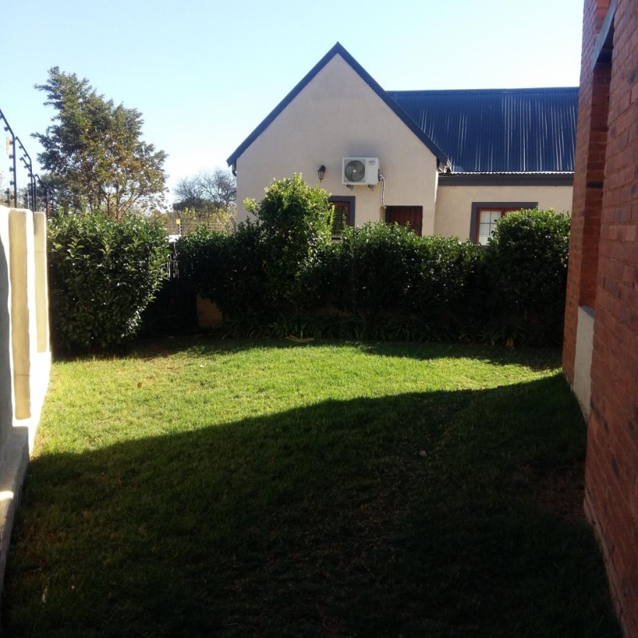 2 Bedroom Property for Sale in Equestria Gauteng