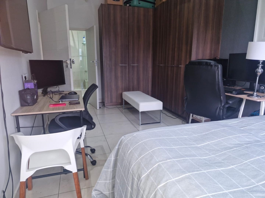 2 Bedroom Property for Sale in Sandown Gauteng