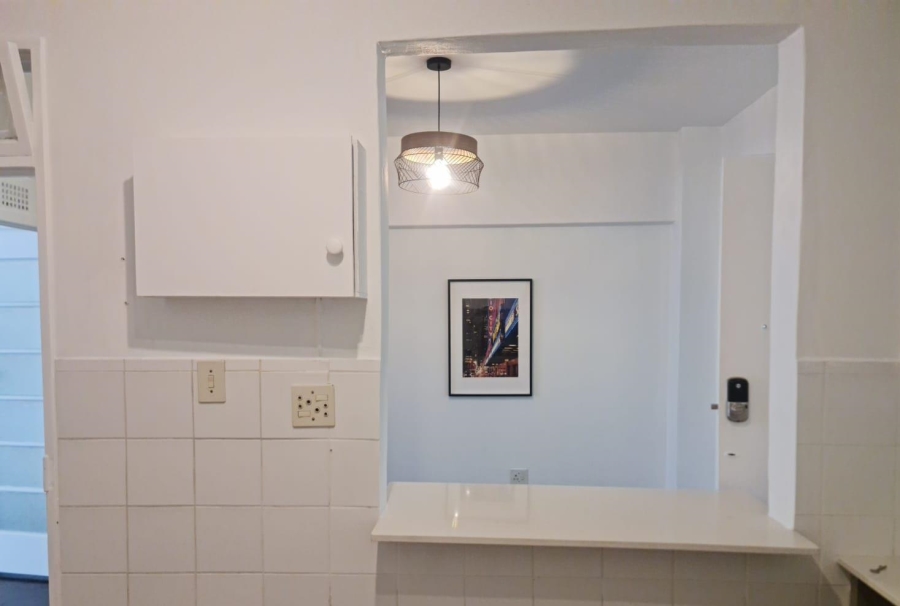 To Let 2 Bedroom Property for Rent in Illovo Gauteng