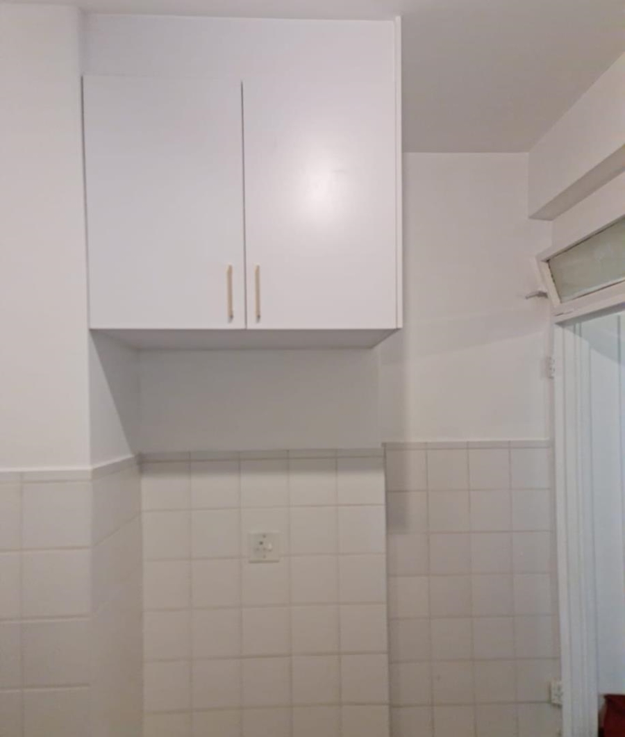 To Let 2 Bedroom Property for Rent in Illovo Gauteng