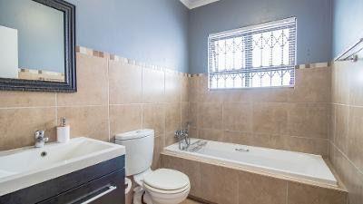 3 Bedroom Property for Sale in Noordwyk Gauteng