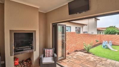 3 Bedroom Property for Sale in Noordwyk Gauteng