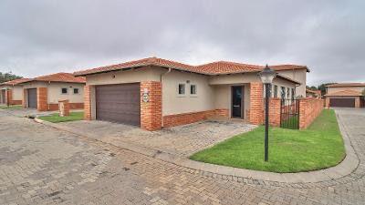 3 Bedroom Property for Sale in Noordwyk Gauteng