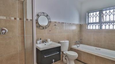 3 Bedroom Property for Sale in Noordwyk Gauteng