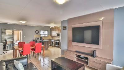 3 Bedroom Property for Sale in Noordwyk Gauteng