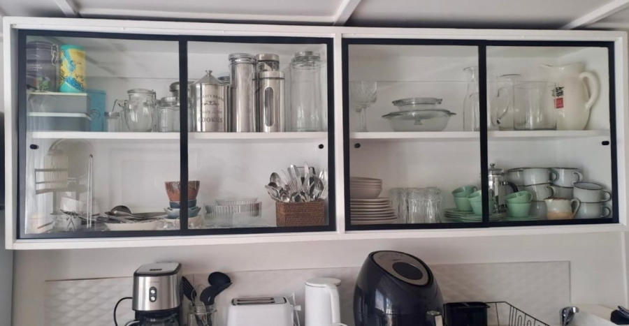 To Let 1 Bedroom Property for Rent in Parkhurst Gauteng