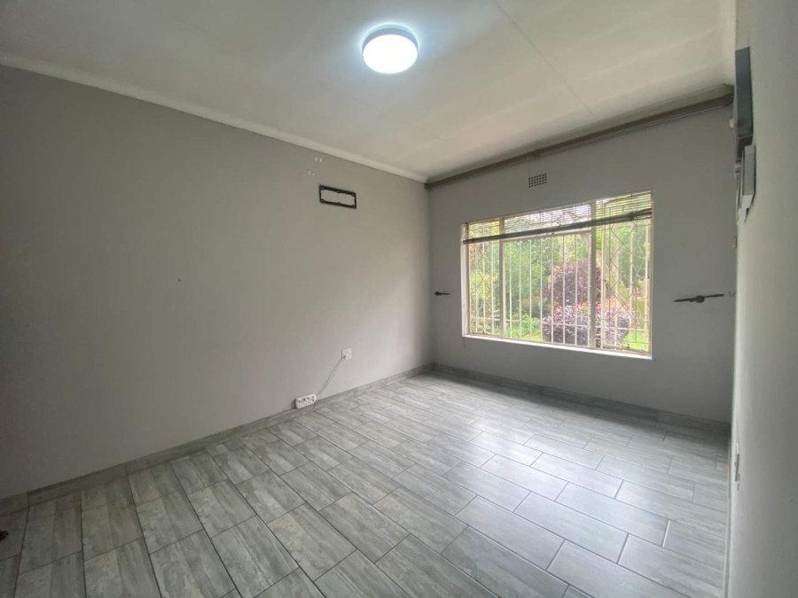 4 Bedroom Property for Sale in Brackendowns Gauteng