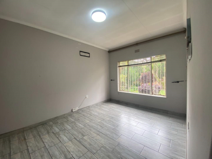 4 Bedroom Property for Sale in Brackendowns Gauteng