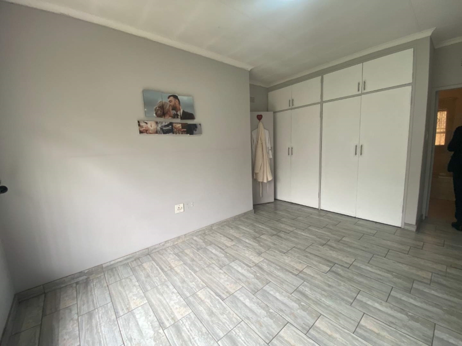 4 Bedroom Property for Sale in Brackendowns Gauteng