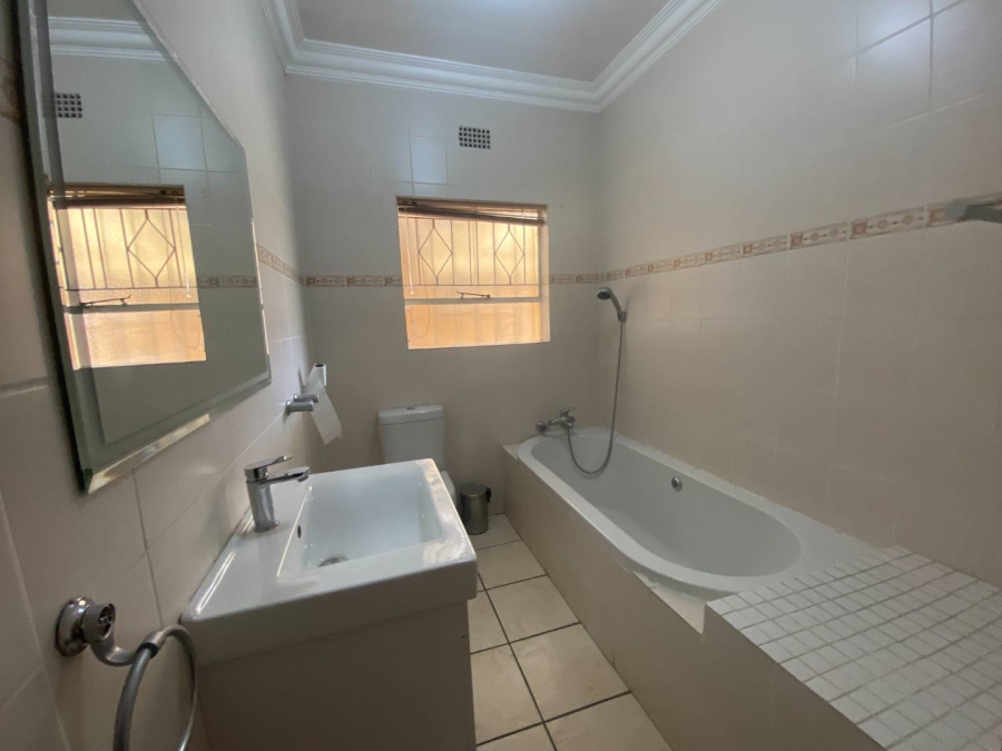 4 Bedroom Property for Sale in Brackendowns Gauteng