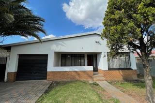 4 Bedroom Property for Sale in Reigerpark Gauteng