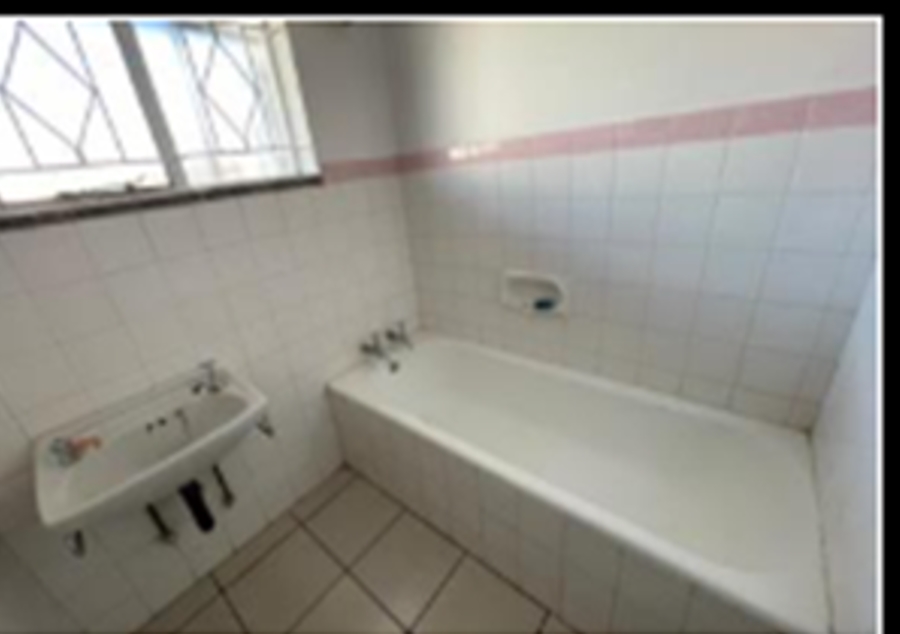 4 Bedroom Property for Sale in Reigerpark Gauteng