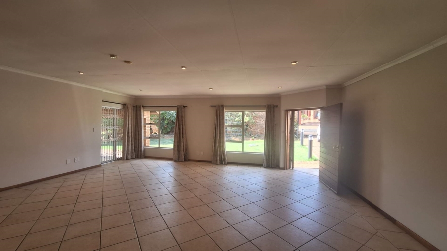 To Let 3 Bedroom Property for Rent in Northcliff Gauteng
