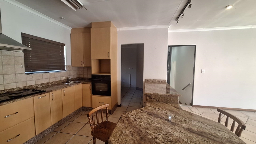 To Let 3 Bedroom Property for Rent in Northcliff Gauteng