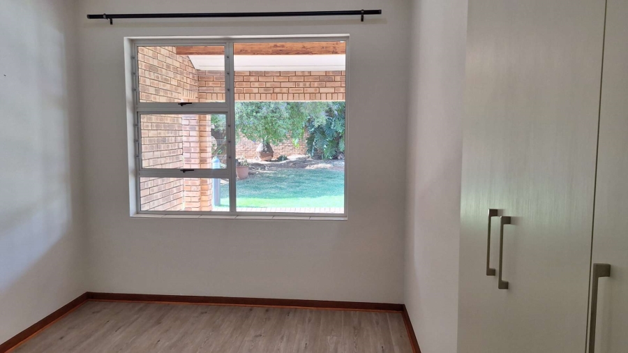 To Let 3 Bedroom Property for Rent in Northcliff Gauteng