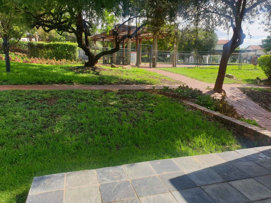 1 Bedroom Property for Sale in Jackal Creek Golf Estate Gauteng