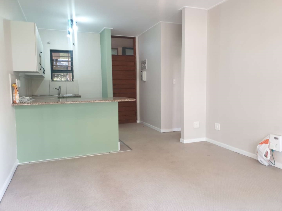 1 Bedroom Property for Sale in Jackal Creek Golf Estate Gauteng