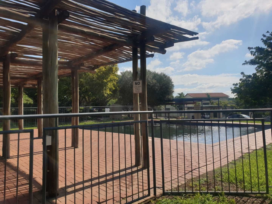 1 Bedroom Property for Sale in Jackal Creek Golf Estate Gauteng