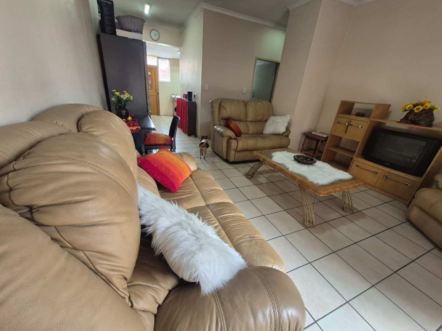 2 Bedroom Property for Sale in Hermanstad Gauteng