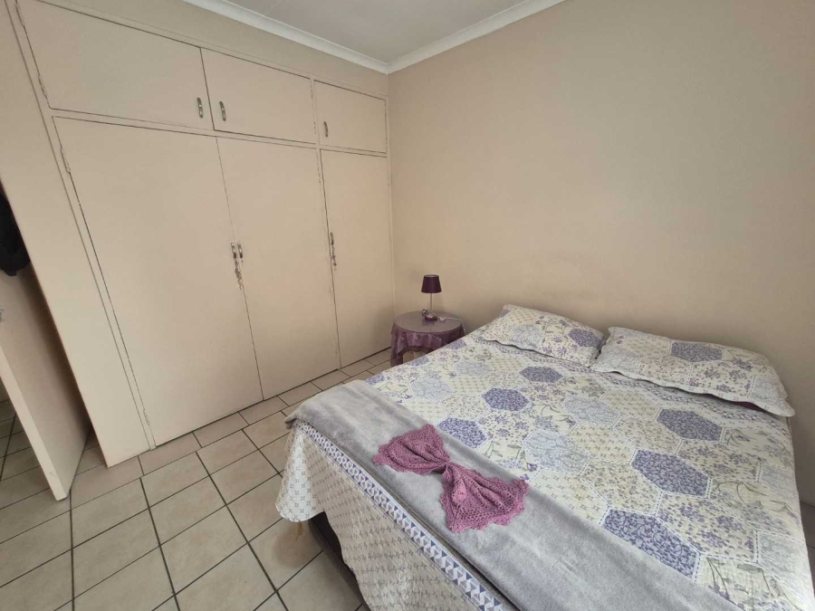 2 Bedroom Property for Sale in Hermanstad Gauteng