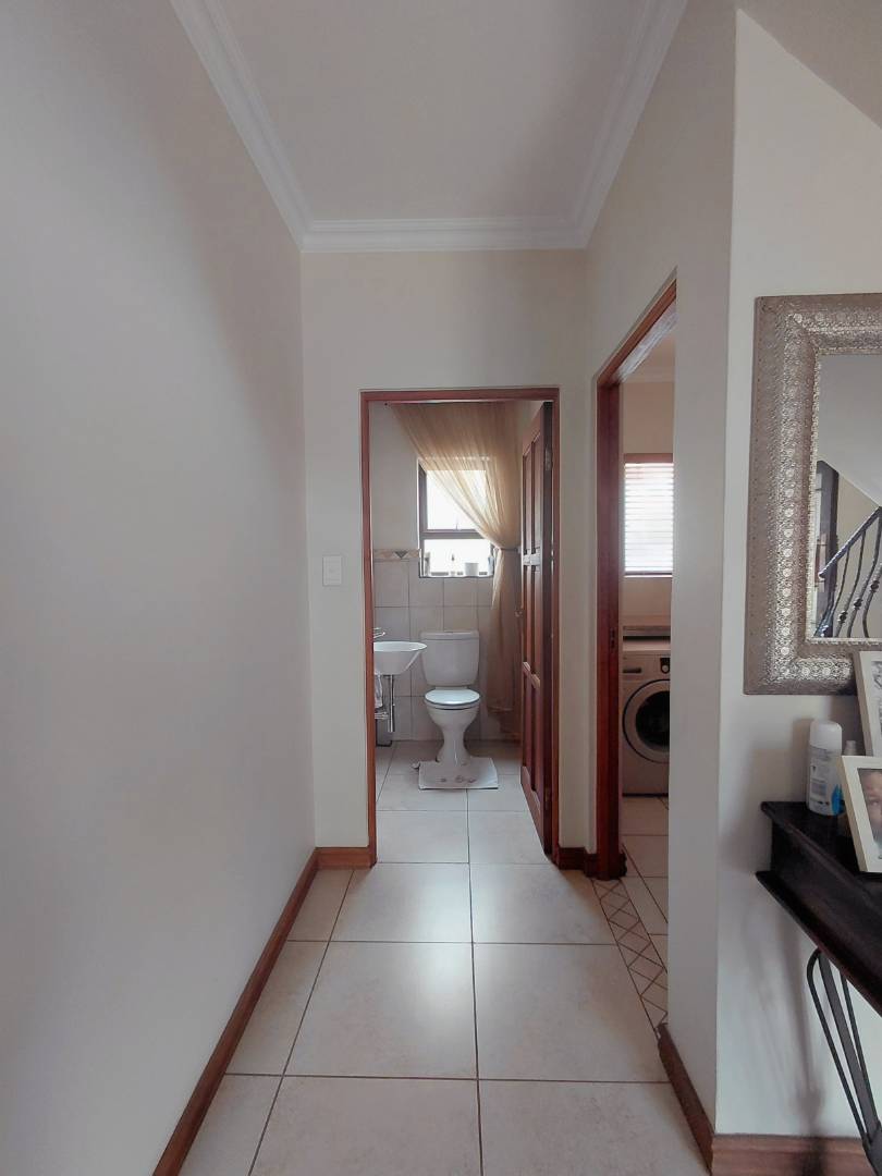 4 Bedroom Property for Sale in Glen Erasmia Gauteng