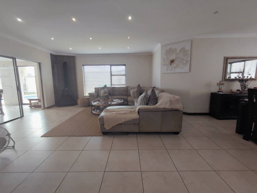 4 Bedroom Property for Sale in Glen Erasmia Gauteng