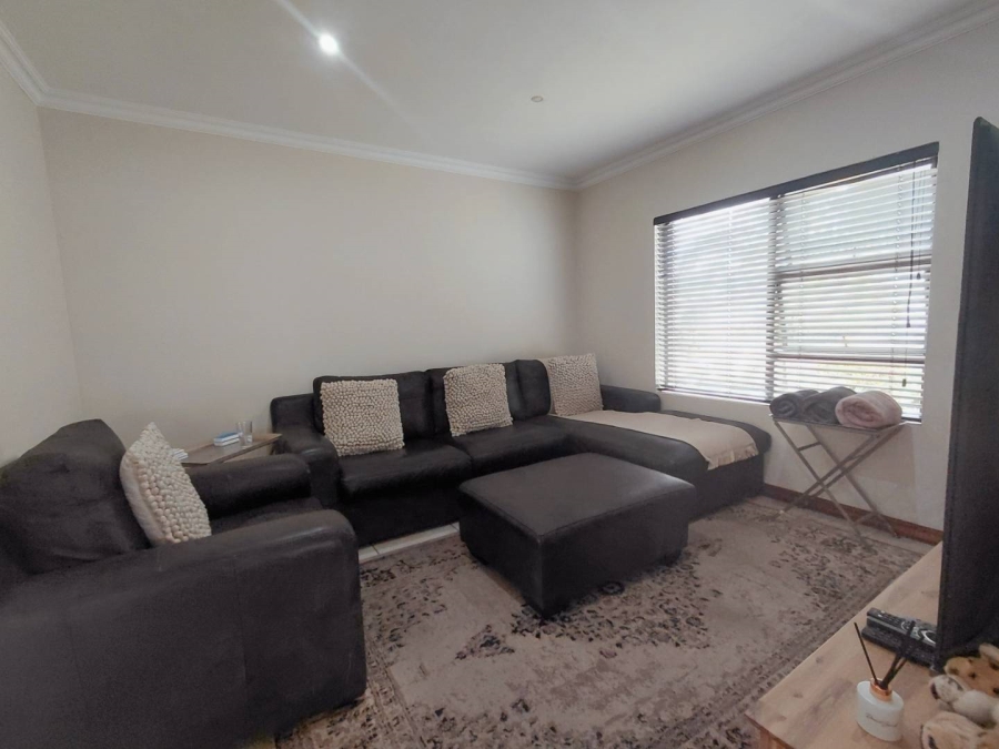 4 Bedroom Property for Sale in Glen Erasmia Gauteng