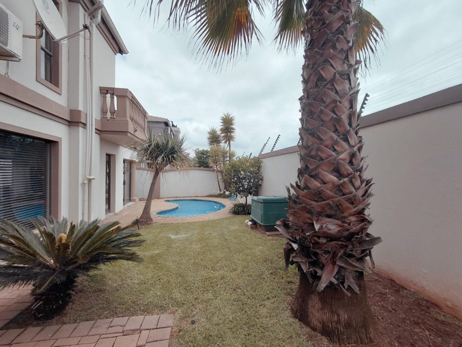 4 Bedroom Property for Sale in Glen Erasmia Gauteng