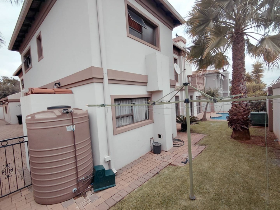 4 Bedroom Property for Sale in Glen Erasmia Gauteng