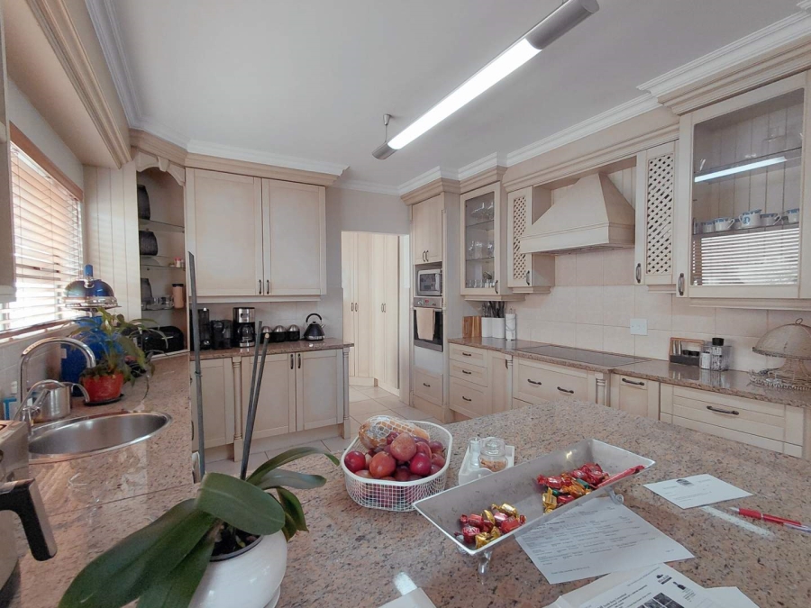 4 Bedroom Property for Sale in Glen Erasmia Gauteng