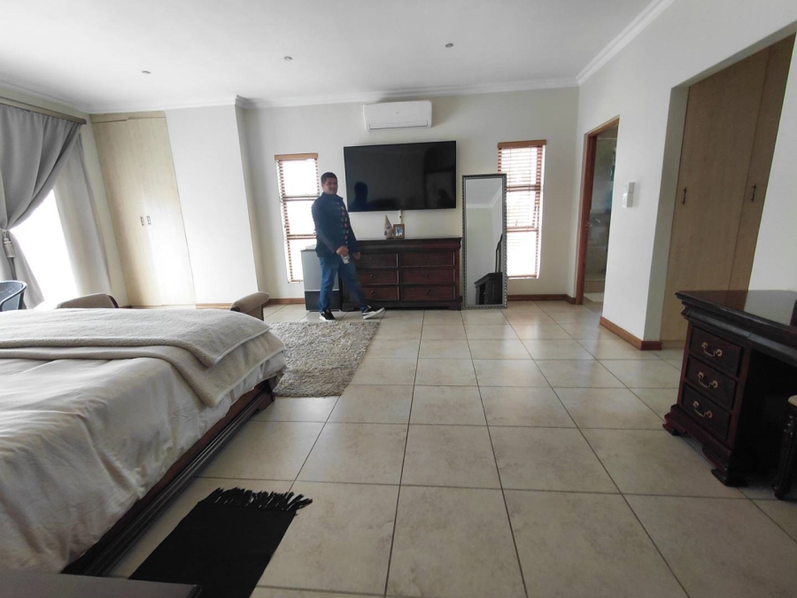 4 Bedroom Property for Sale in Glen Erasmia Gauteng