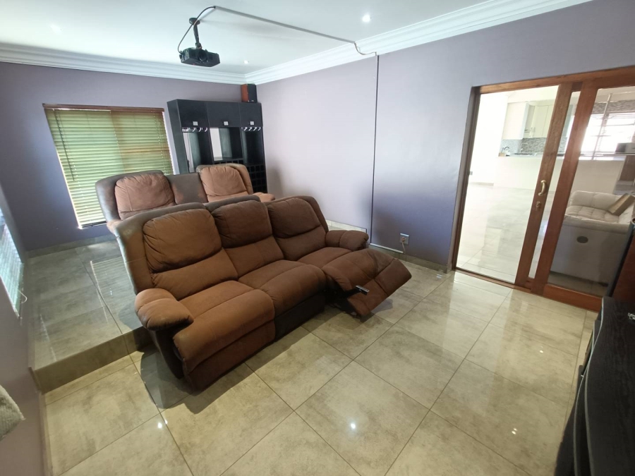 4 Bedroom Property for Sale in Eldoraigne Gauteng