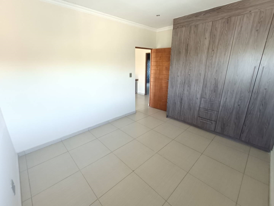 4 Bedroom Property for Sale in Eldoraigne Gauteng