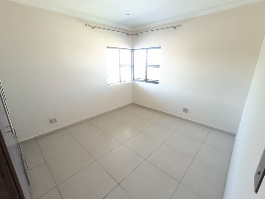 4 Bedroom Property for Sale in Eldoraigne Gauteng