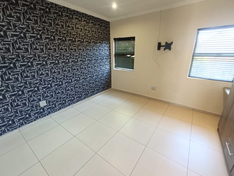 4 Bedroom Property for Sale in Eldoraigne Gauteng