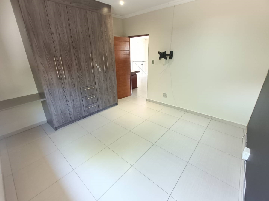 4 Bedroom Property for Sale in Eldoraigne Gauteng