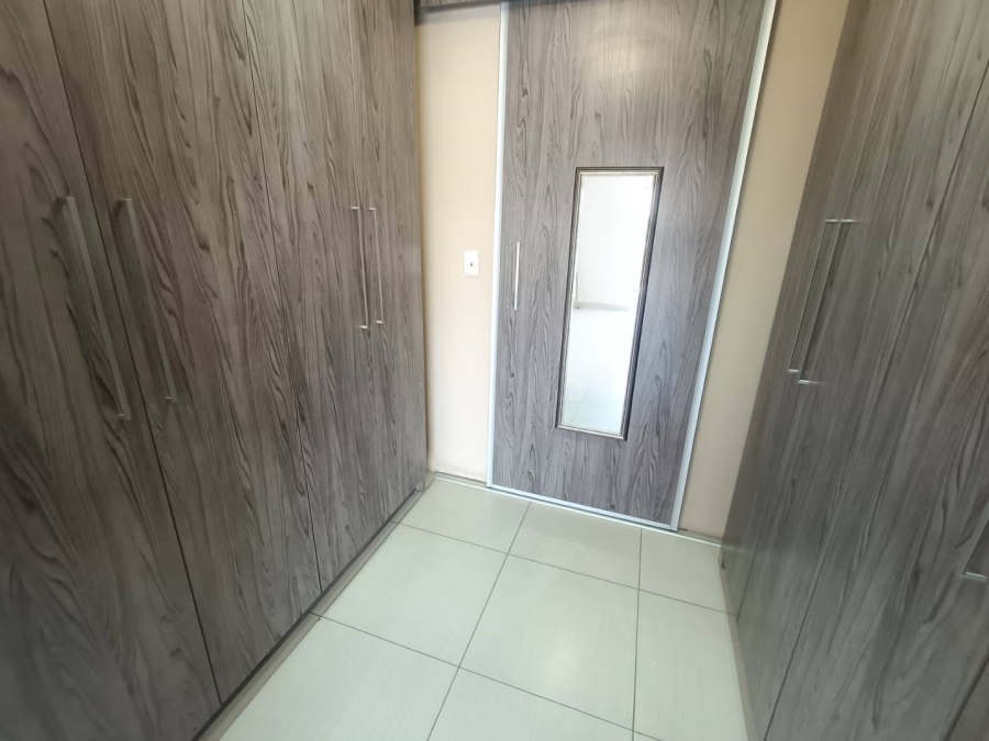 4 Bedroom Property for Sale in Eldoraigne Gauteng
