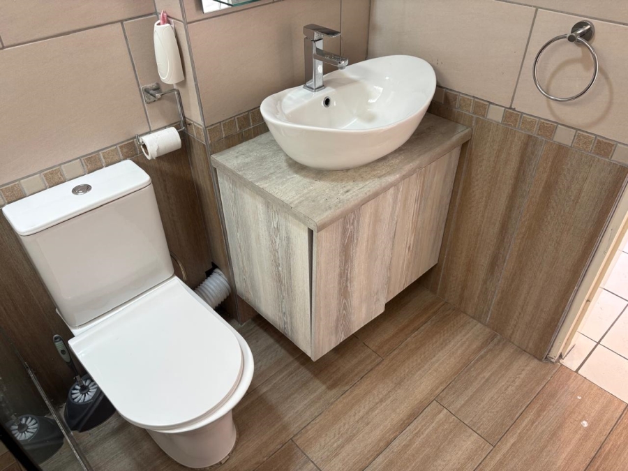 2 Bedroom Property for Sale in Ridgeway Gauteng