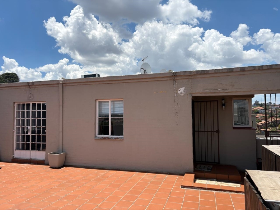 2 Bedroom Property for Sale in Ridgeway Gauteng