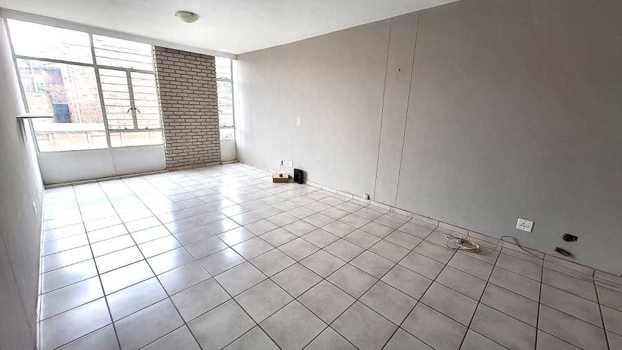 2 Bedroom Property for Sale in South Crest Gauteng