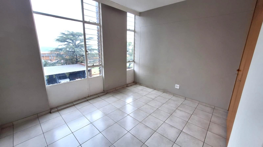 2 Bedroom Property for Sale in South Crest Gauteng