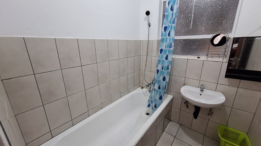 2 Bedroom Property for Sale in South Crest Gauteng
