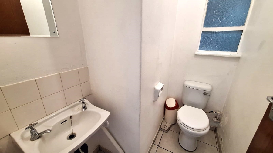 2 Bedroom Property for Sale in South Crest Gauteng