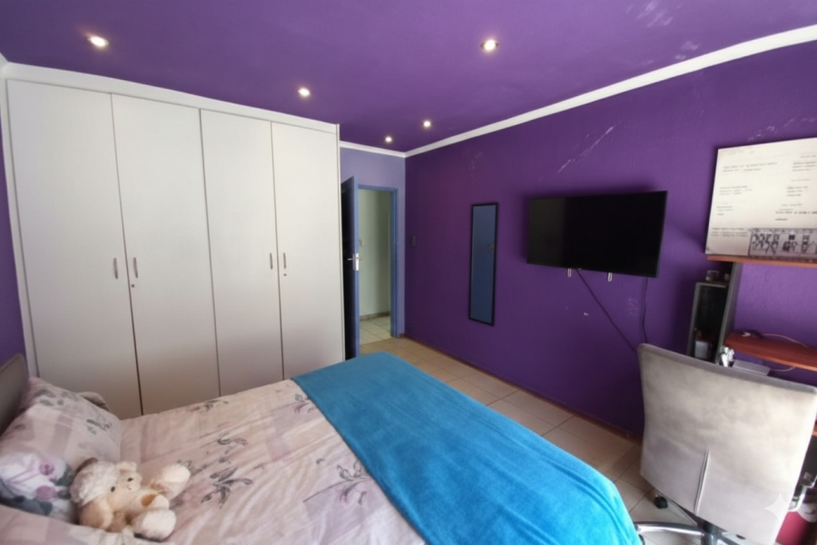 4 Bedroom Property for Sale in Alan Manor Ext 2 Gauteng